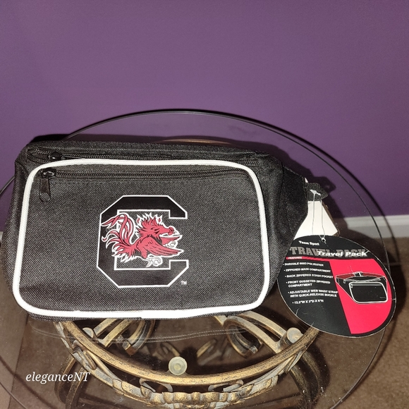 South Carolina Gamecocks Black Fanny Pack NWT - Picture 3 of 5